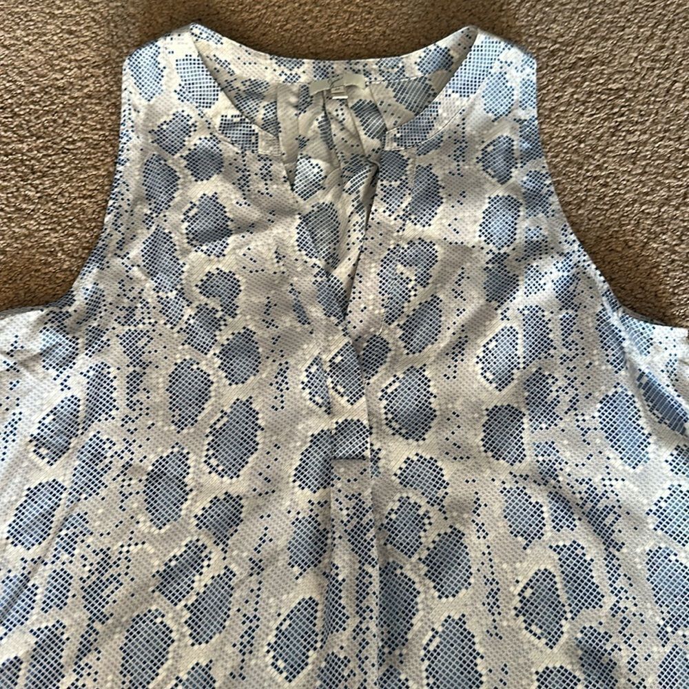 Parker Women’s Grey & Navy Blue Snakeskin V Neck Tank Top - Size M - Picture 2 of 7